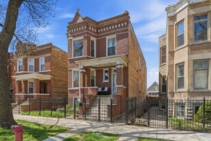 1526 N Springfield Ave in Chicago, IL - Building Photo