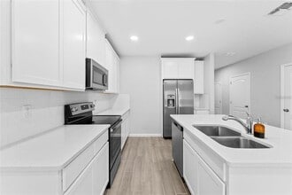 3137 Riverboat Wy in Oviedo, FL - Building Photo - Building Photo