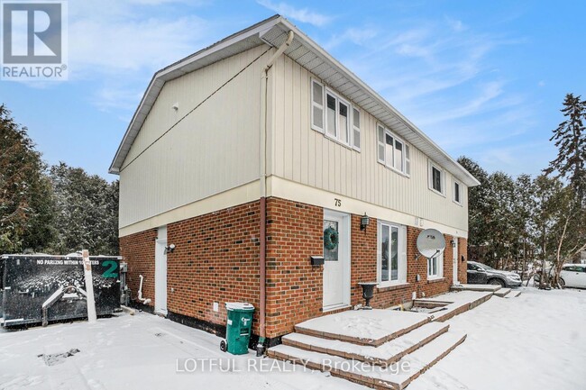 75 Dalehurst Dr in Ottawa, ON - Building Photo - Building Photo