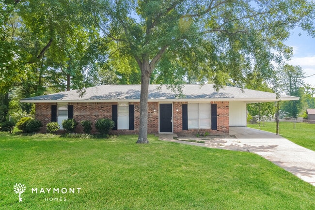 property at 101 Montview Ct