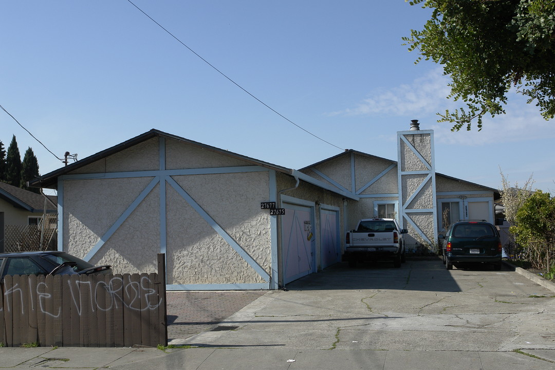 27675 Manon Ave in Hayward, CA - Building Photo