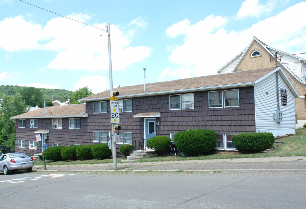 Tager Apartments in Endicott, NY - Building Photo