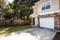 862 Fairview Dr