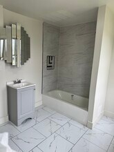 924 N Kresson St in Baltimore, MD - Building Photo - Building Photo