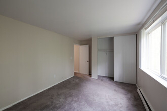 Deer Valley Apartments in Guilderland, NY - Foto de edificio - Interior Photo