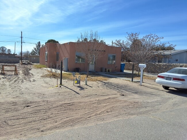 property at 10224 Hatchett Rd