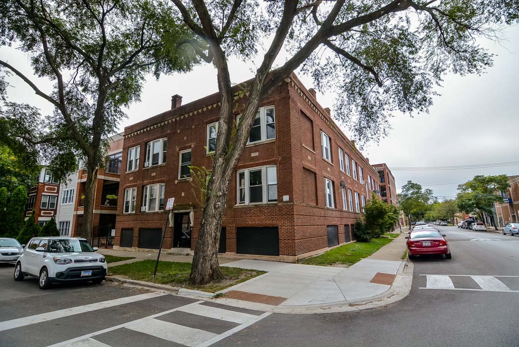 2457 W Rice St, Unit 1 in Chicago, IL - Building Photo