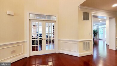 12614 Winter Wren Ct in Herndon, VA - Building Photo - Building Photo