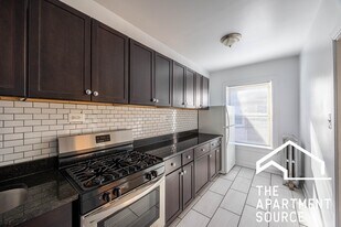 6346 N Magnolia Ave, Unit 3K in Chicago, IL - Building Photo