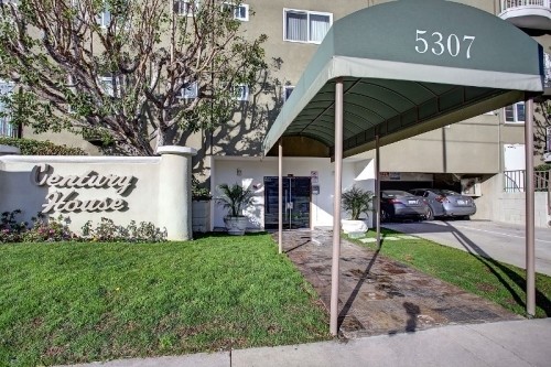 5307 Sepulveda Blvd. in Sherman Oaks, CA - Building Photo - Building Photo