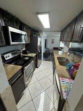 2560 Azalea Ave in Miramar, FL - Building Photo - Building Photo