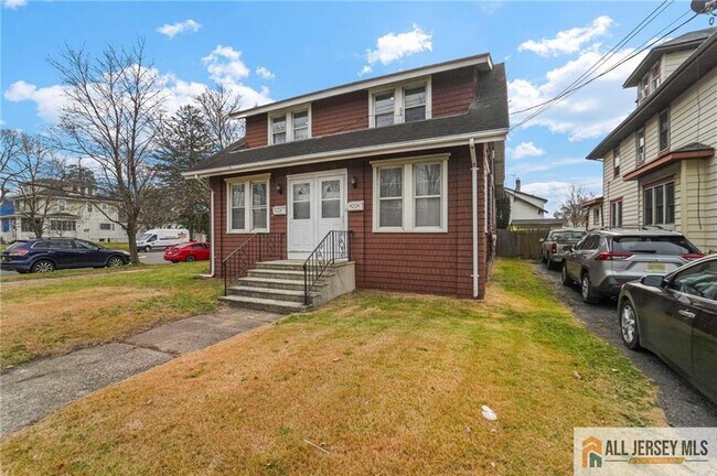 1843 Nottingham Way in Hamilton Township, NJ - Foto de edificio - Building Photo