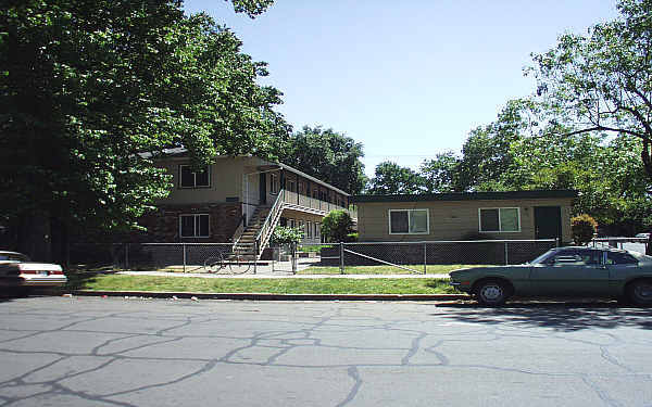 3200-3208 3rd Ave in Sacramento, CA - Foto de edificio - Building Photo