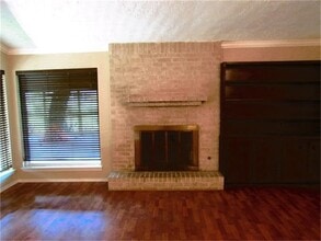 2212 S Belmont Dr in Richmond, TX - Building Photo - Building Photo