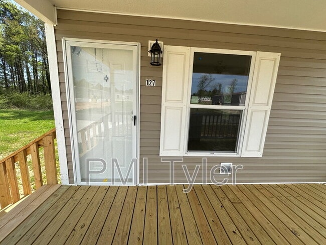 127 Loblolly Ln in Kilgore, TX - Building Photo - Building Photo