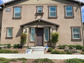 40578 Birchfield Dr in Temecula, CA - Building Photo