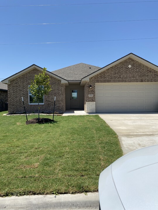 4914 Bellfalls Ct in Temple, TX - Building Photo