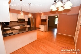 714 Old Love Point Rd in Stevensville, MD - Building Photo - Building Photo