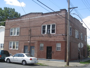 170-174 Grandview Ave in Staten Island, NY - Building Photo - Building Photo