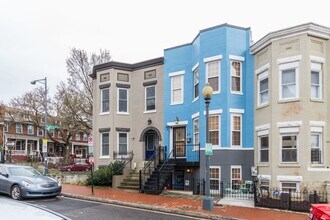 37 Todd Pl NE in Washington, DC - Building Photo - Building Photo