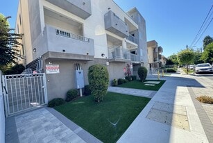 6718 Sylmar Ave, Unit 202 in Van Nuys, CA - Building Photo