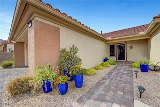 11036 Clear Meadows Dr in Las Vegas, NV - Building Photo - Building Photo