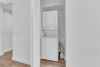 4709 NW 7th St in Miami, FL - Building Photo - Building Photo