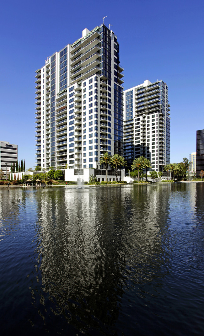 Essex Skyline at MacArthur Place