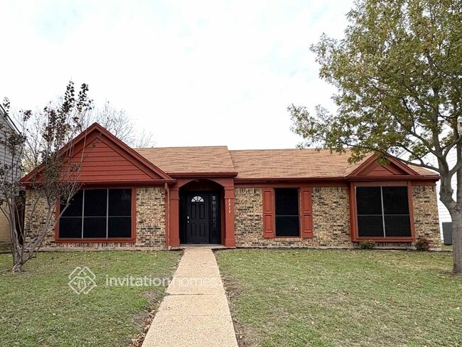 property at 2217 Merrimac Ln