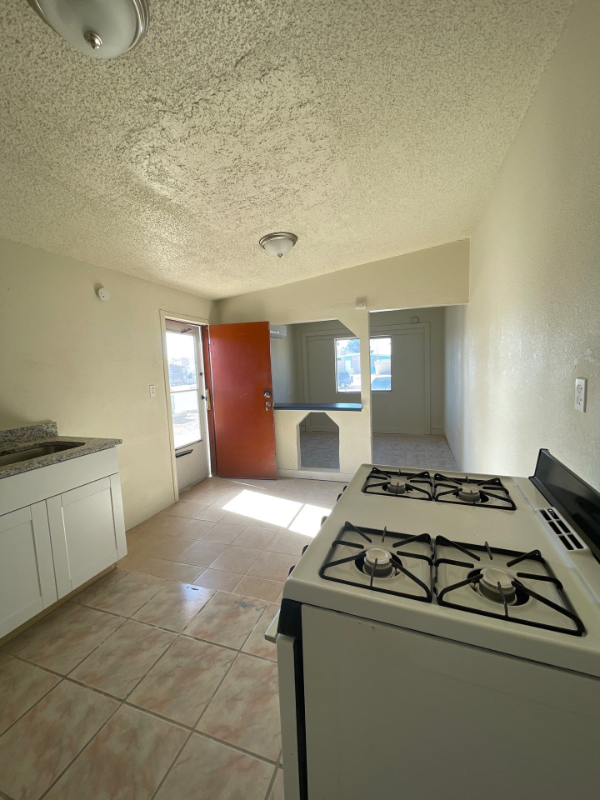 9213 Atun Way-Unit -2 in El Paso, TX - Building Photo - Building Photo