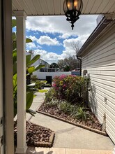 6141 Oak Cluster Cir in Tampa, FL - Foto de edificio - Building Photo