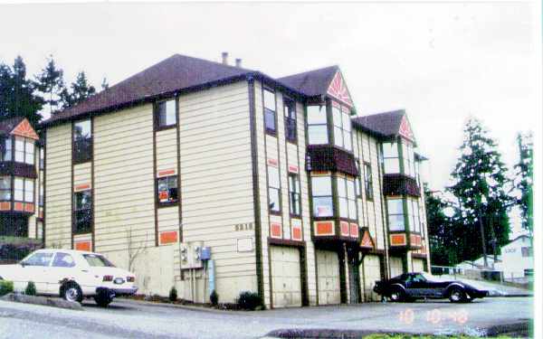 5215 S Orchard St in Tacoma, WA - Foto de edificio