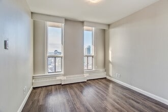 Hull Estates in Calgary, AB - Building Photo - Building Photo