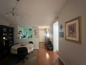 2718 Cottage Cir in Raleigh, NC - Building Photo - Building Photo