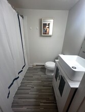 321 W Race St in Martinsburg, WV - Building Photo - Building Photo