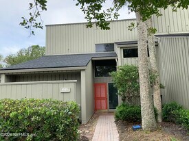 9787 Sawgrass Dr E in Ponte Vedra Beach, FL - Building Photo