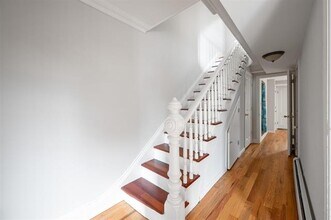 22 Cottage St in Jersey City, NJ - Building Photo - Building Photo