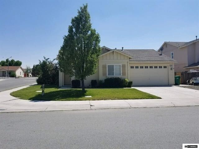 285 Fallen Leaf Ln in Fernley, NV - Building Photo - Building Photo