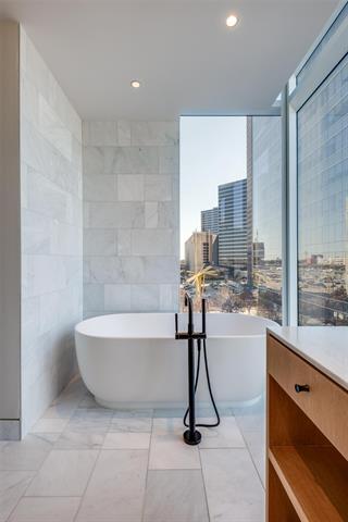 1747 Leonard St in Dallas, TX - Building Photo - Building Photo