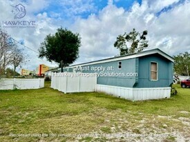 2630 Grimes Rd in Lakeland, FL - Building Photo