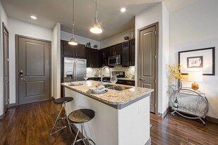 898 Threadneedle St in Houston, TX - Building Photo