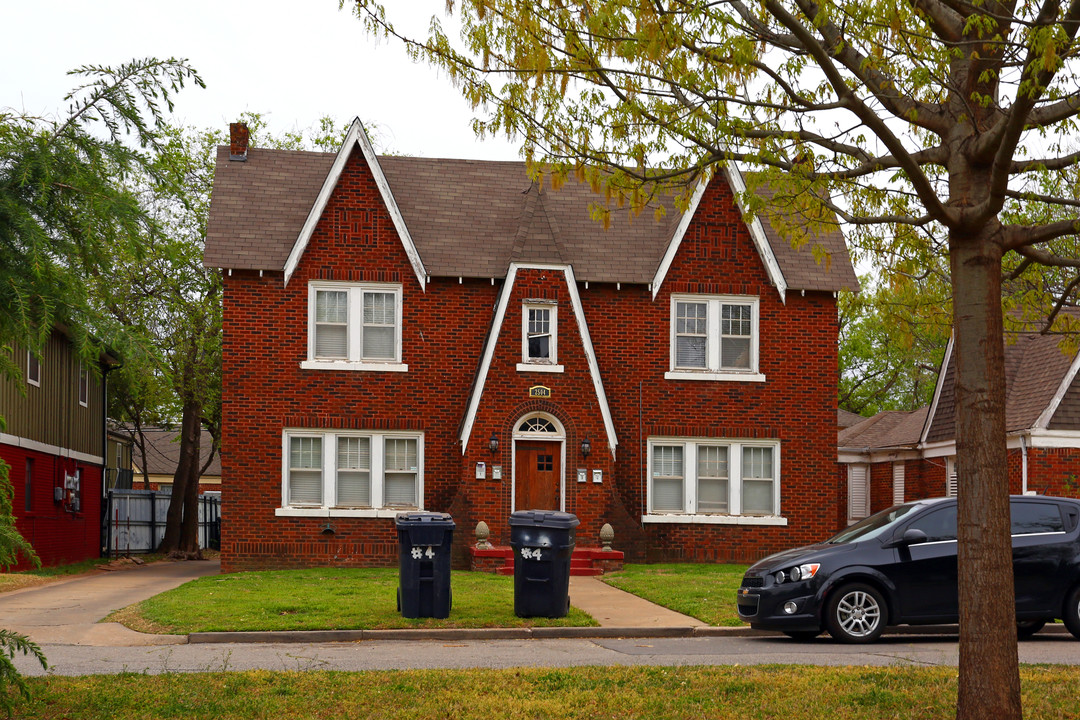 2504 NW 12th St in Oklahoma City, OK - Building Photo