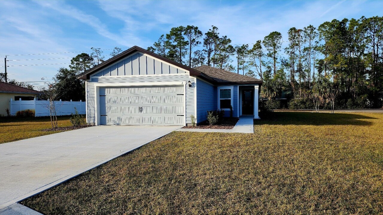 2 Rymshaw Dr in Palm Coast, FL - Building Photo