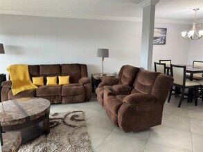 1319 E Hillsboro Blvd in Deerfield Beach, FL - Building Photo - Building Photo