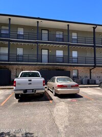 701 S College Rd, Unit 116