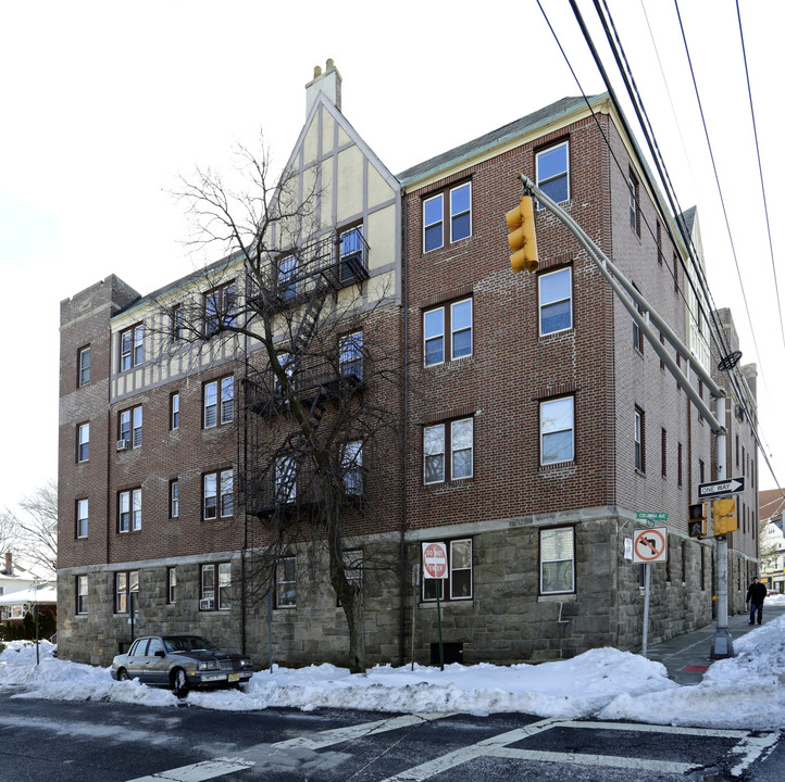 Cliffside Park in Cliffside Park, NJ - Building Photo