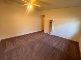 1472 Bates Rd in Mckinleyville, CA - Building Photo