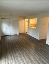 16075 Joplin Ave in Lakeville, MN - Building Photo