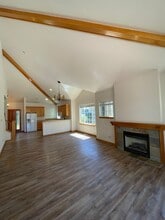 5034 Swallow Ct in Klamath Falls, OR - Building Photo - Building Photo