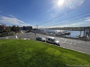 33 Seaview Ave in Norwalk, CT - Building Photo - Building Photo